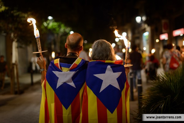 Marxa de torxes al Fossar de les Moreres