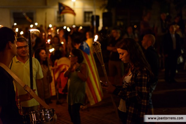Marxa de torxes al Fossar de les Moreres