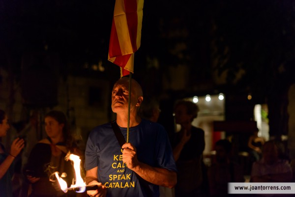 Marxa de torxes al Fossar de les Moreres